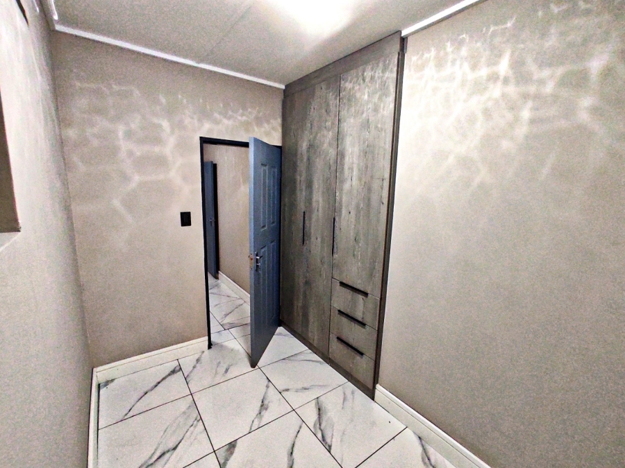 6 Bedroom Property for Sale in Sasolburg Ext 5 Free State